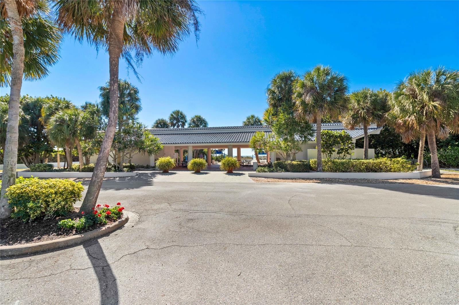 GRAND BAY 4 - Residential