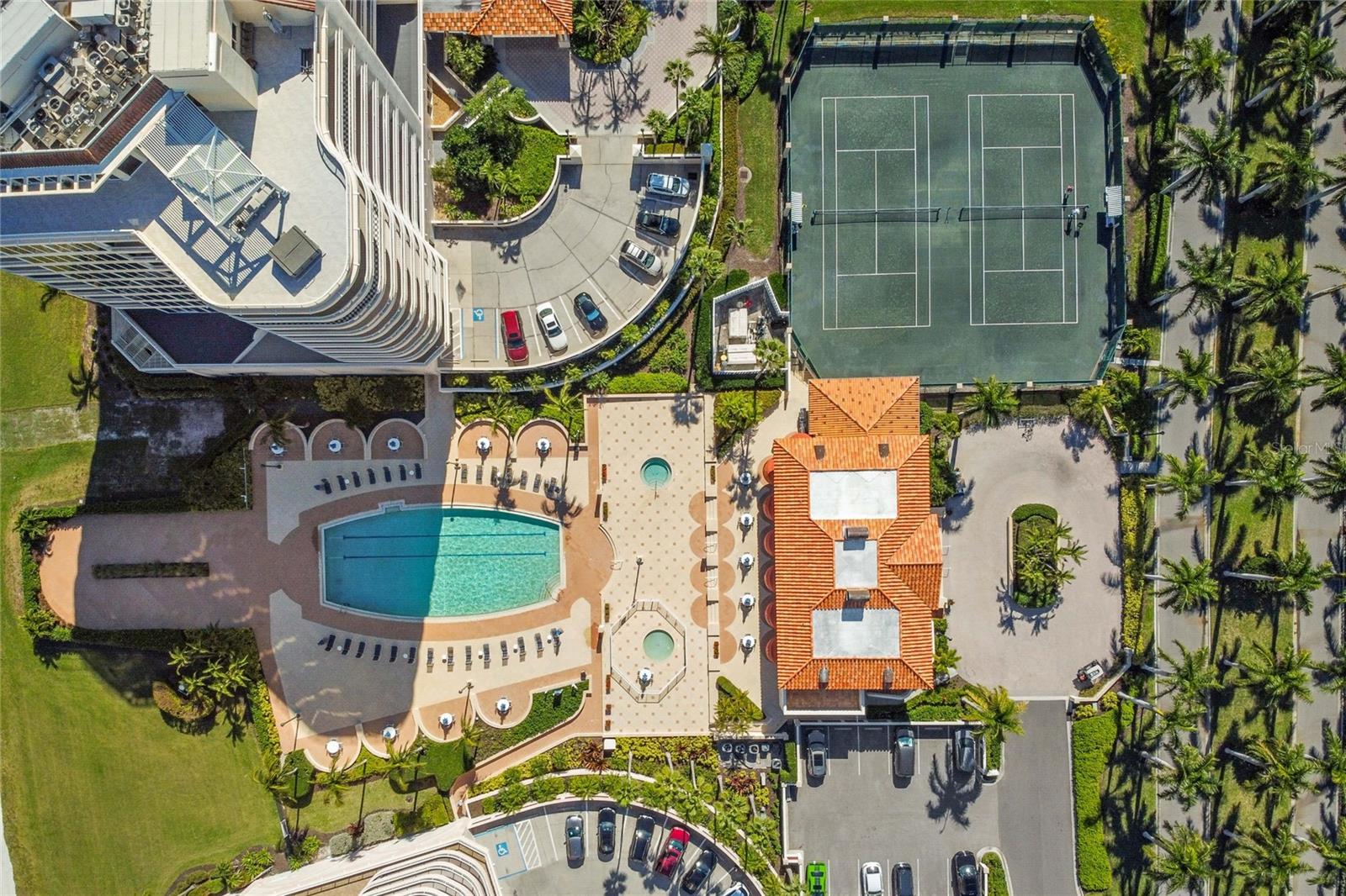 GRAND BAY 4 - Residential