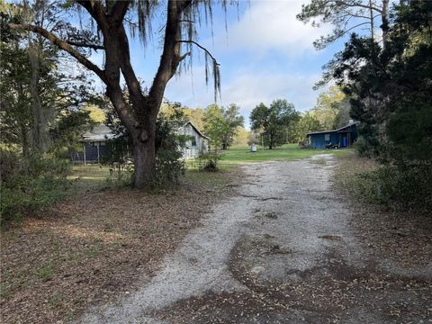 Photo of 7981 SE 126th Place, Belleview, FL 34420 (MLS # A4689289)