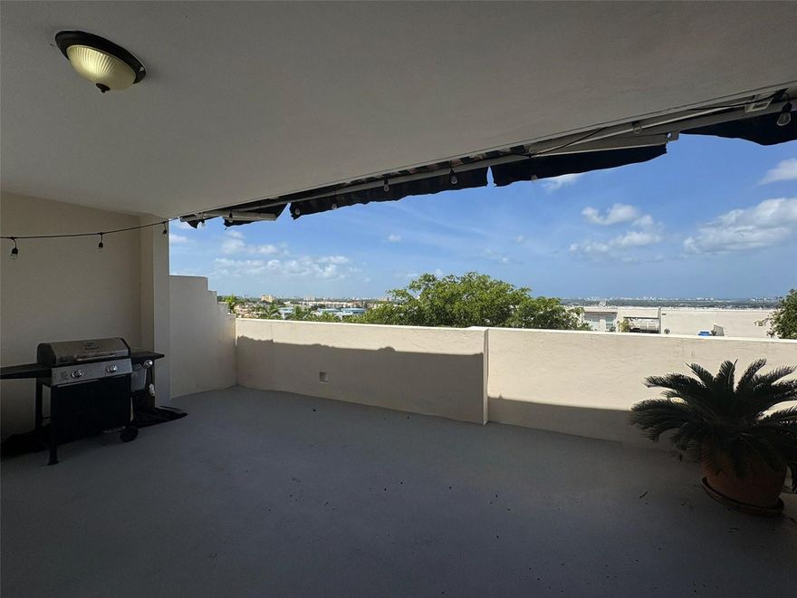 LOCATION, LOCATION, LOCATION! – Live Seconds Away from Everything You Need

Welcome to life at its most convenient in the highly sought-after Escorial community! This vibrant neighborhood offers everything you could want just steps from your door – grocery stores, gyms, malls, restaurants, and more.

Community Features Include:

Resort-style pool

Basketball and tennis courts

Soccer field

Multiple parks and green spaces

Secure and well-maintained environment

This adorable 3-story condo is as spacious as it is charming, featuring:

3 bedrooms / 2.5 bathrooms

Private balcony and rooftop terrace

Plenty of natural light and great airflow

Unfurnished, giving you the freedom to make it your own

Don’t miss this rare opportunity to enjoy the perfect blend of location, amenities, and space!

Total sq footage including terrace 2,168
GLA 1396