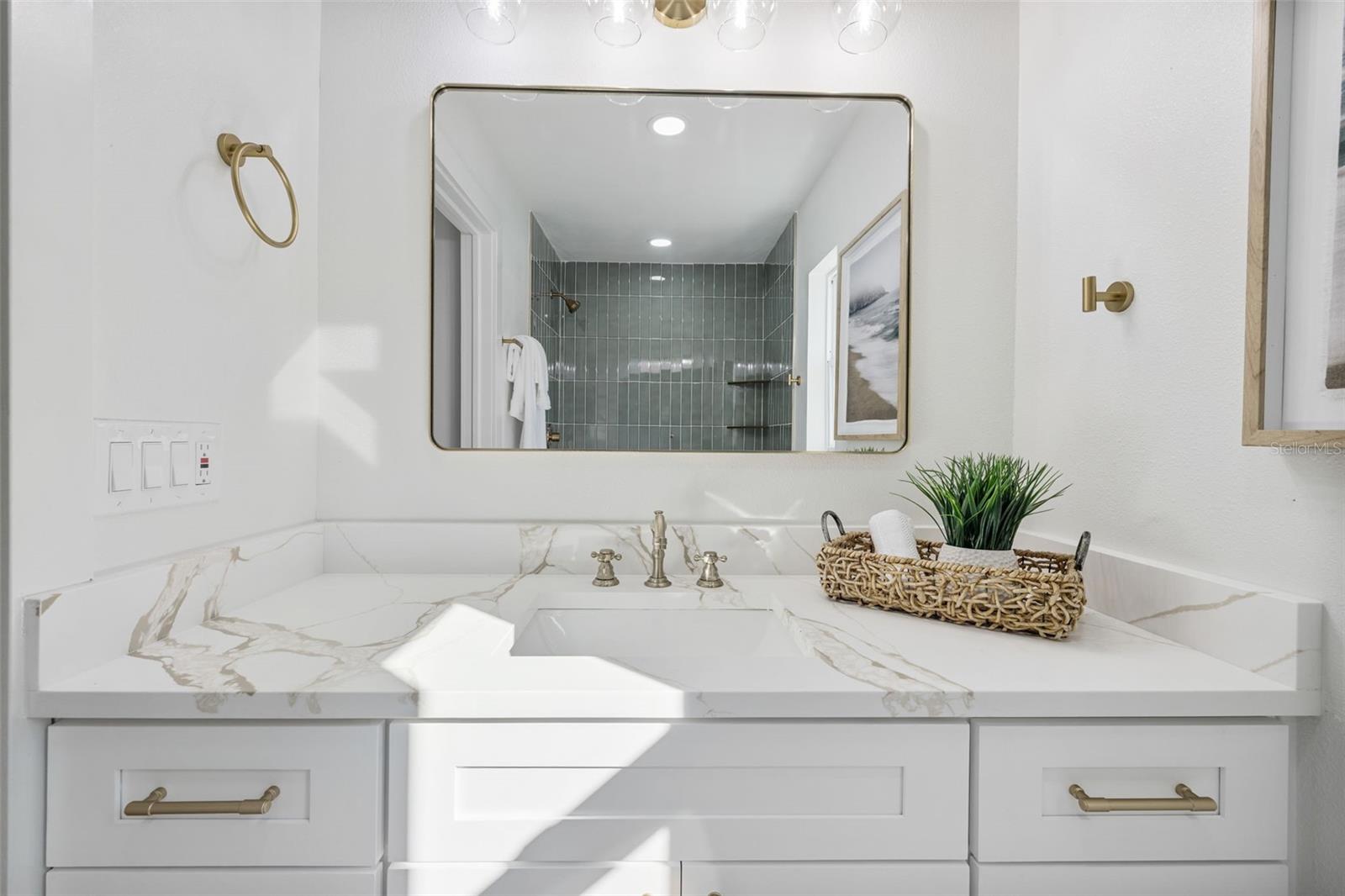 KEENE LAKE MANOR - Residential