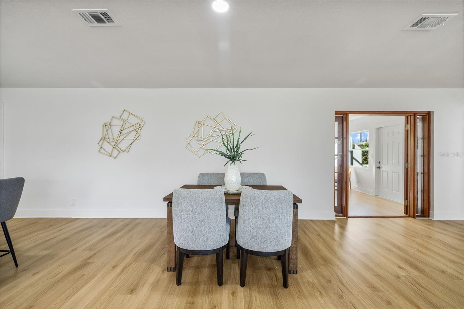 KEENE LAKE MANOR - Residential