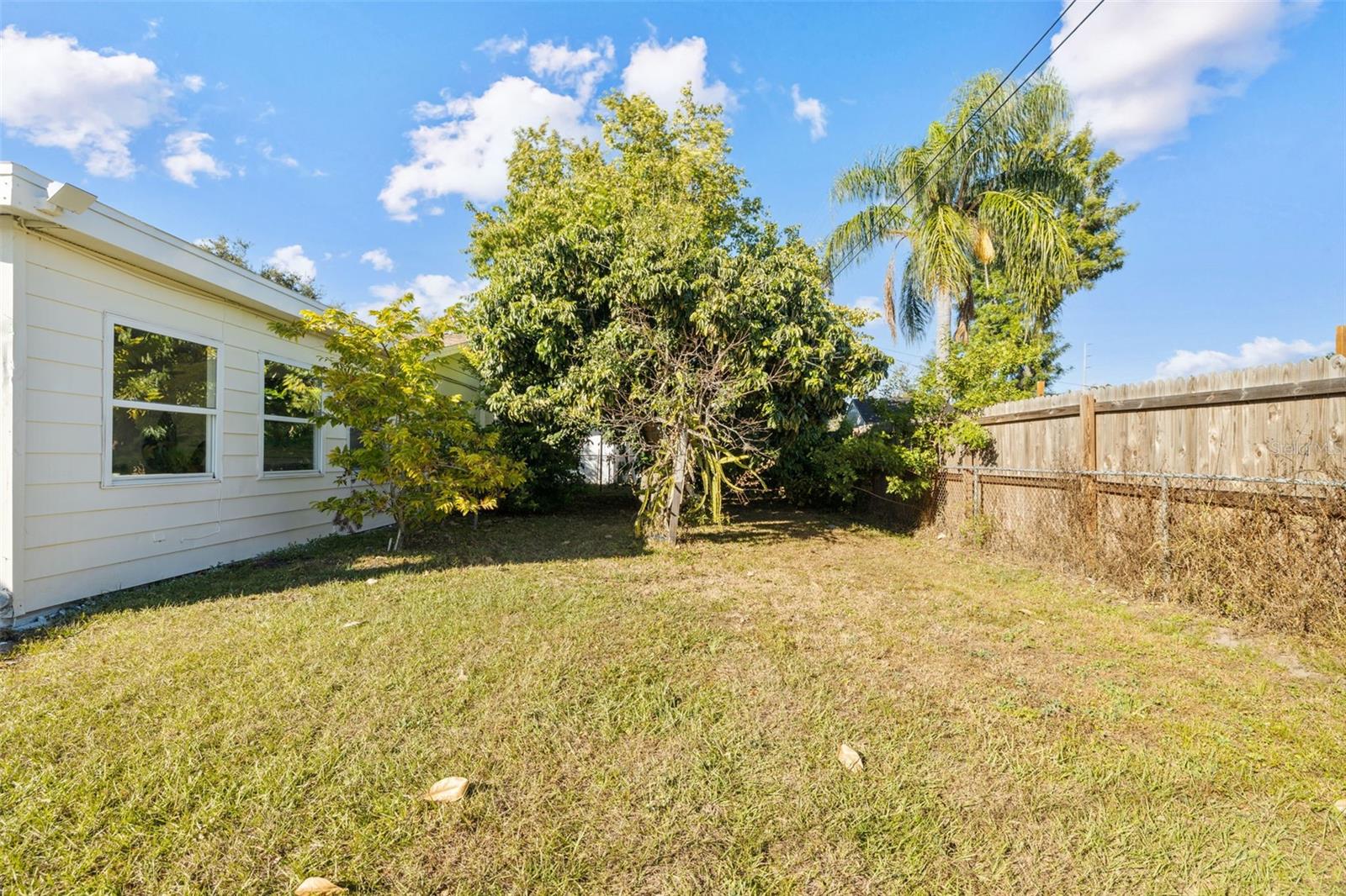 KEENE LAKE MANOR - Residential