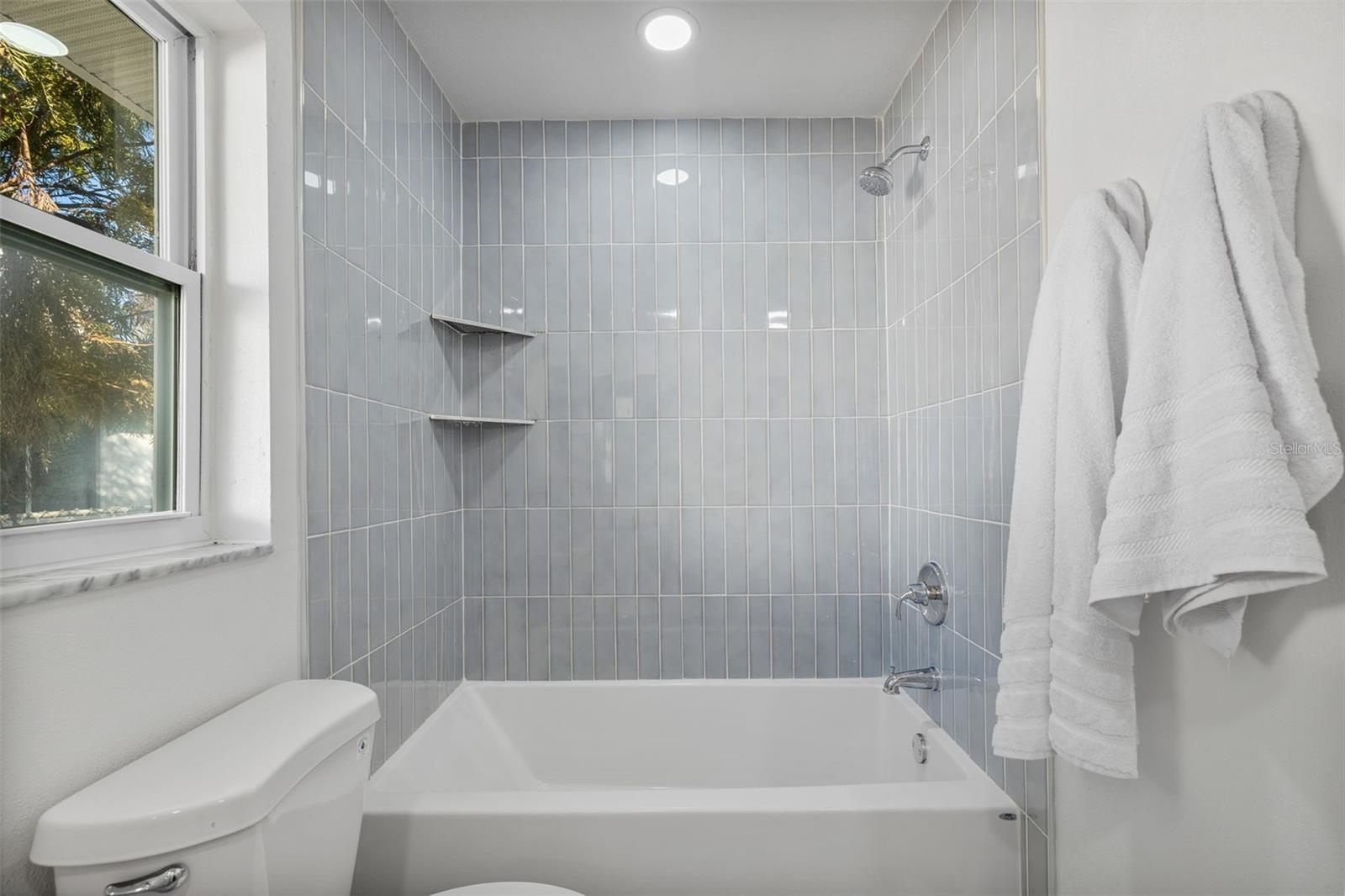 KEENE LAKE MANOR - Residential