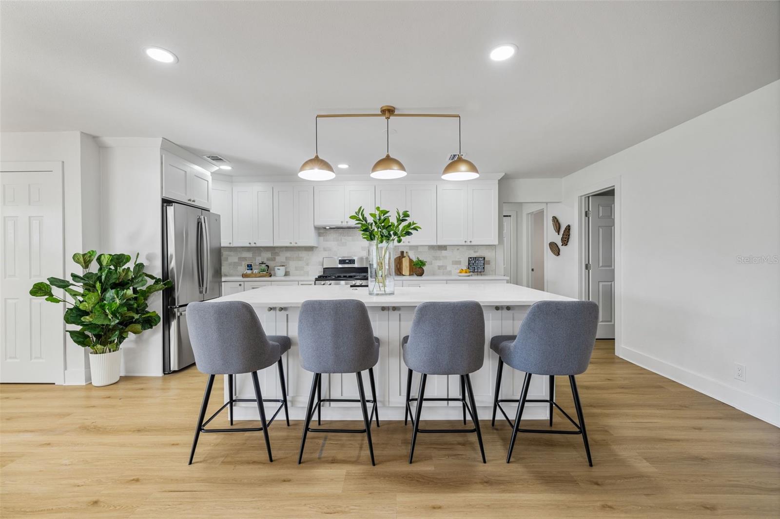 KEENE LAKE MANOR - Residential