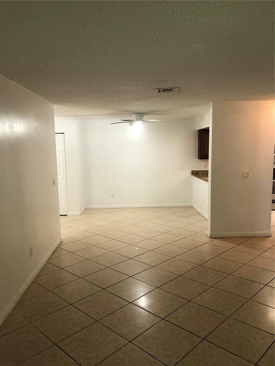 OXFORD SQUARE CONDO - Residential Lease