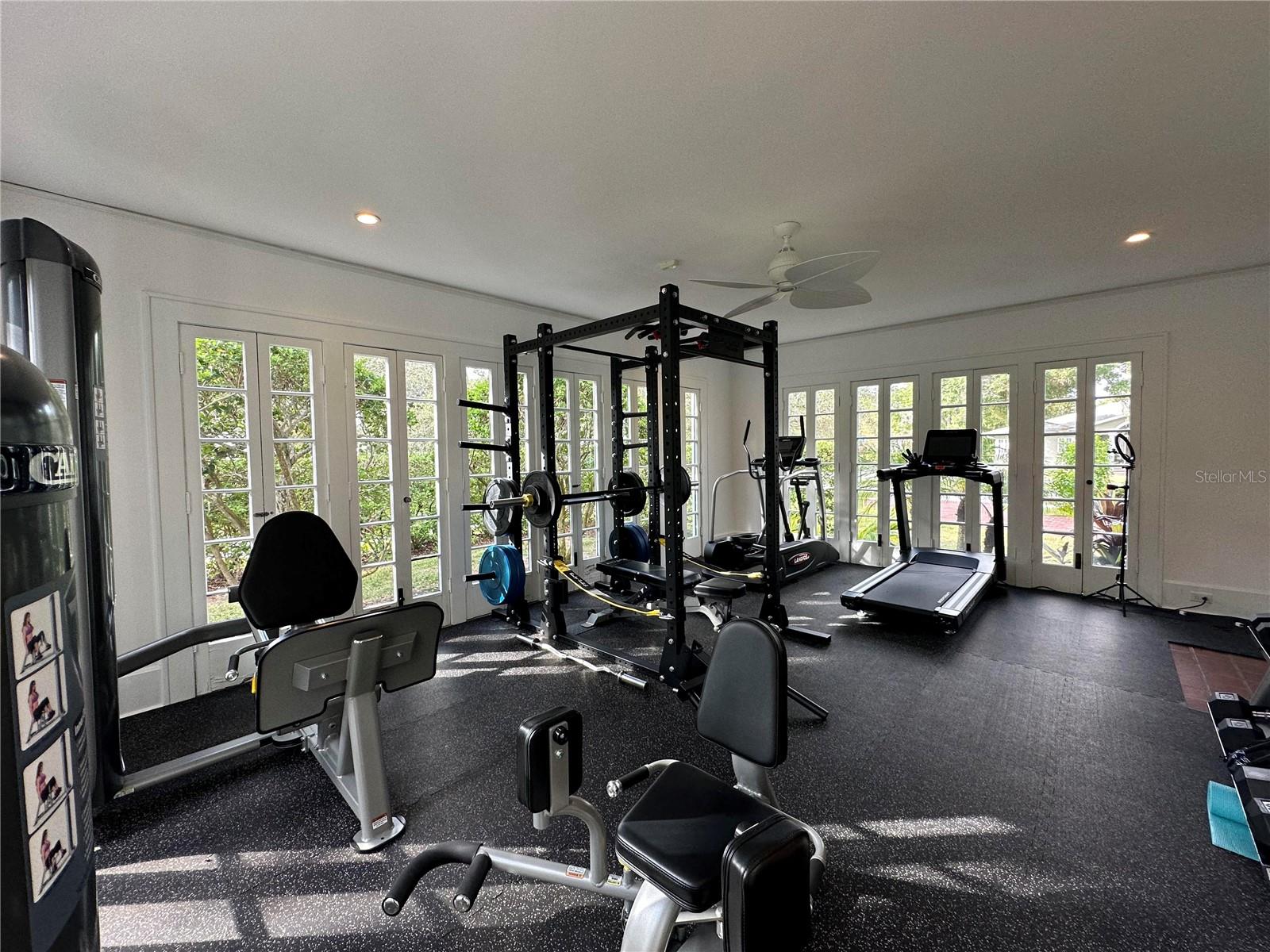 HARBOR OAKS - Residential