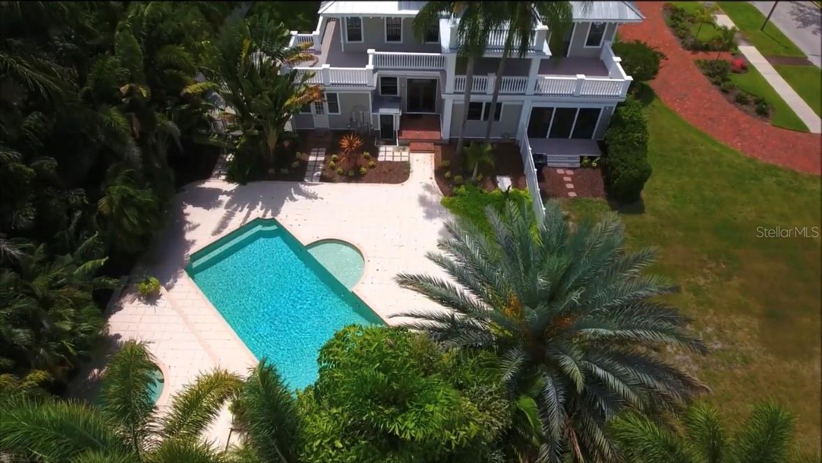 HARBOR OAKS - Residential