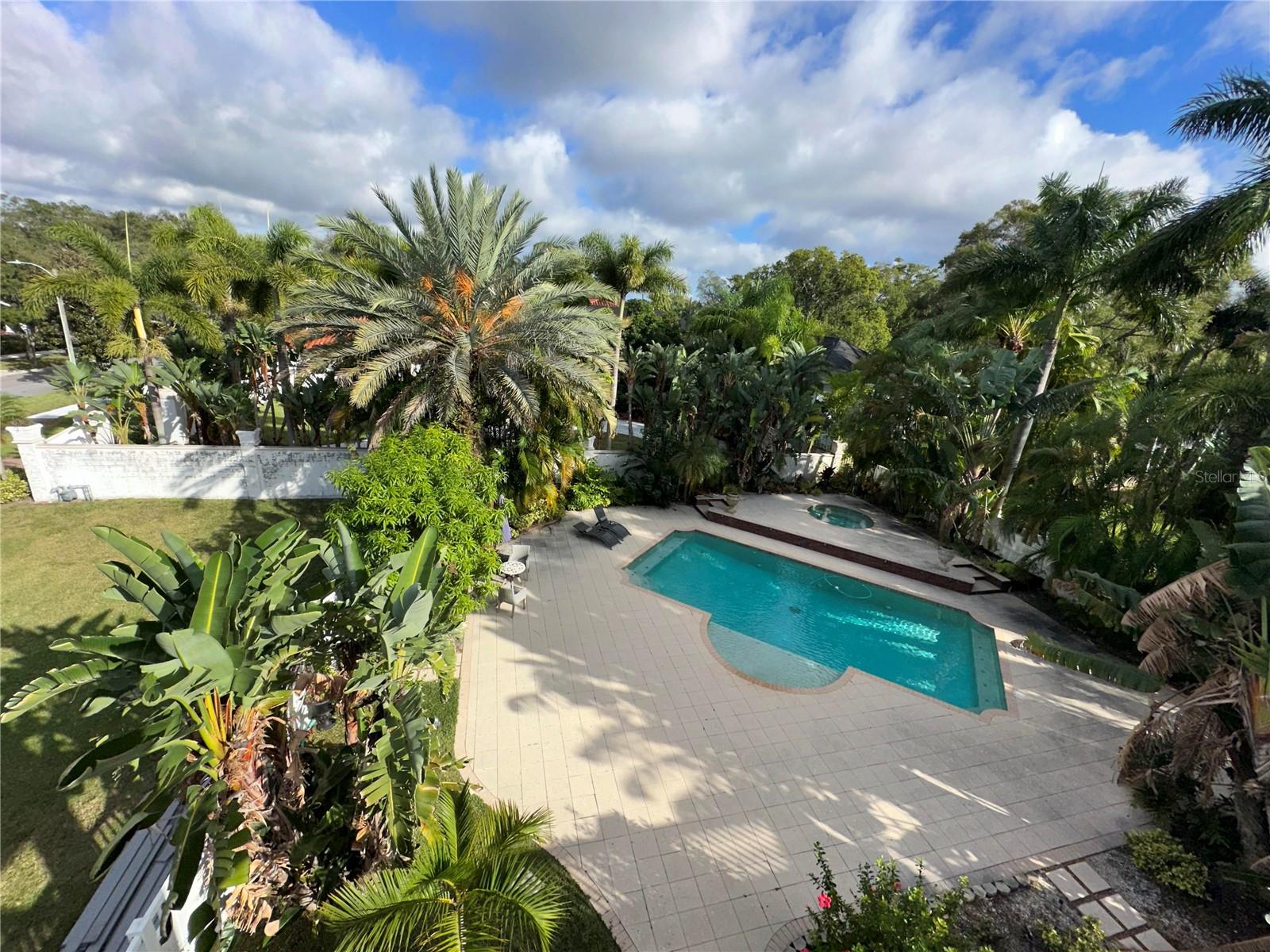 HARBOR OAKS - Residential