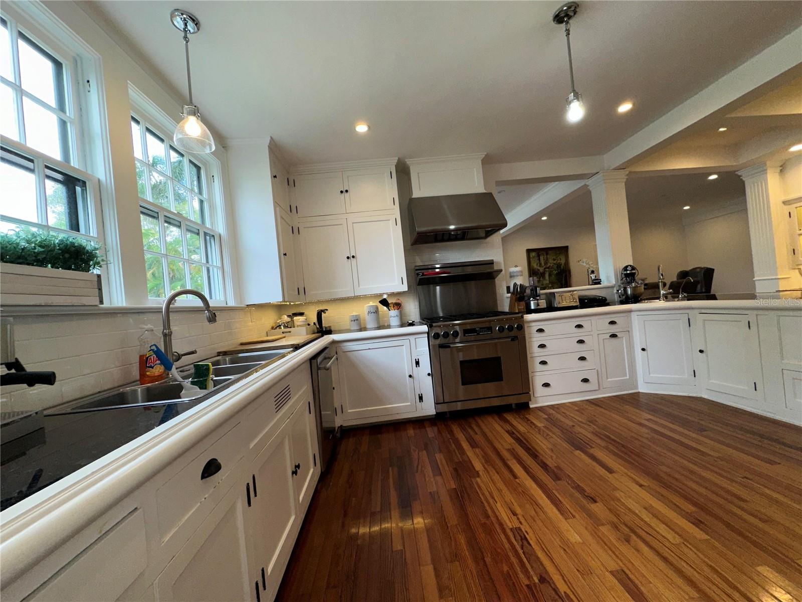 HARBOR OAKS - Residential