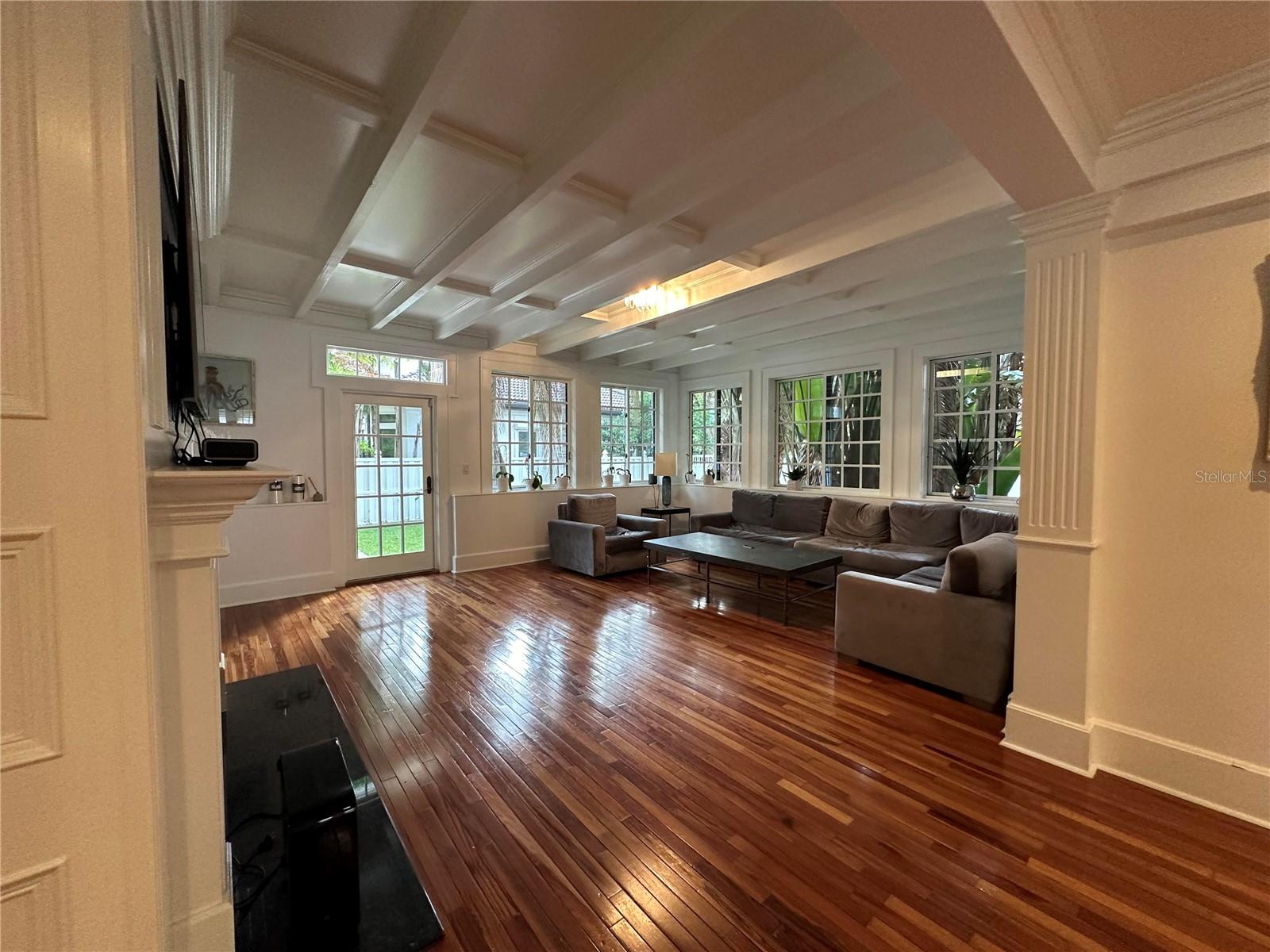 HARBOR OAKS - Residential