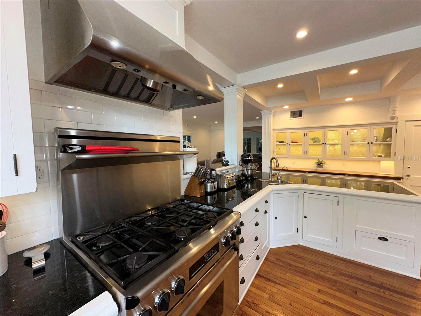 HARBOR OAKS - Residential