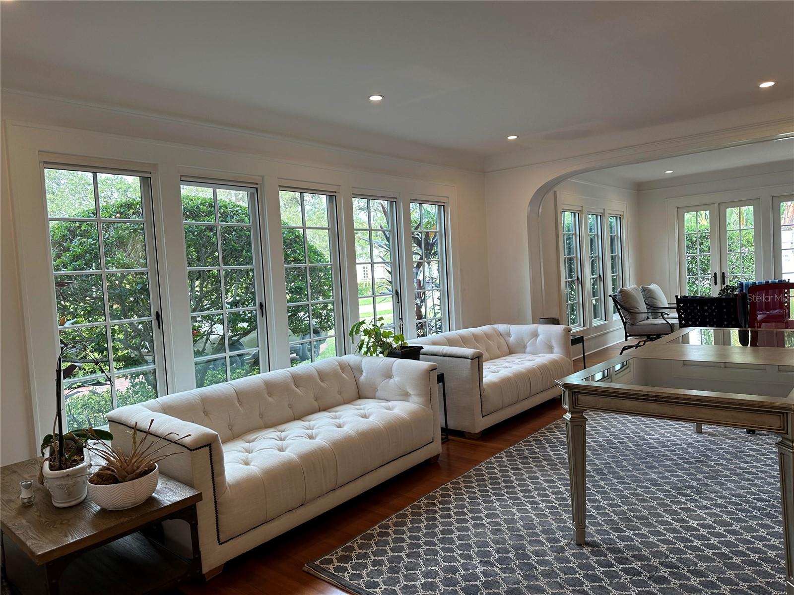 HARBOR OAKS - Residential