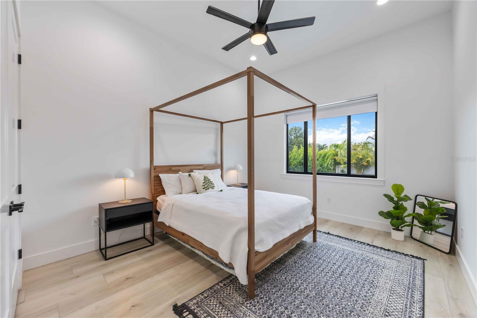 ROTONDA SANDS - Residential