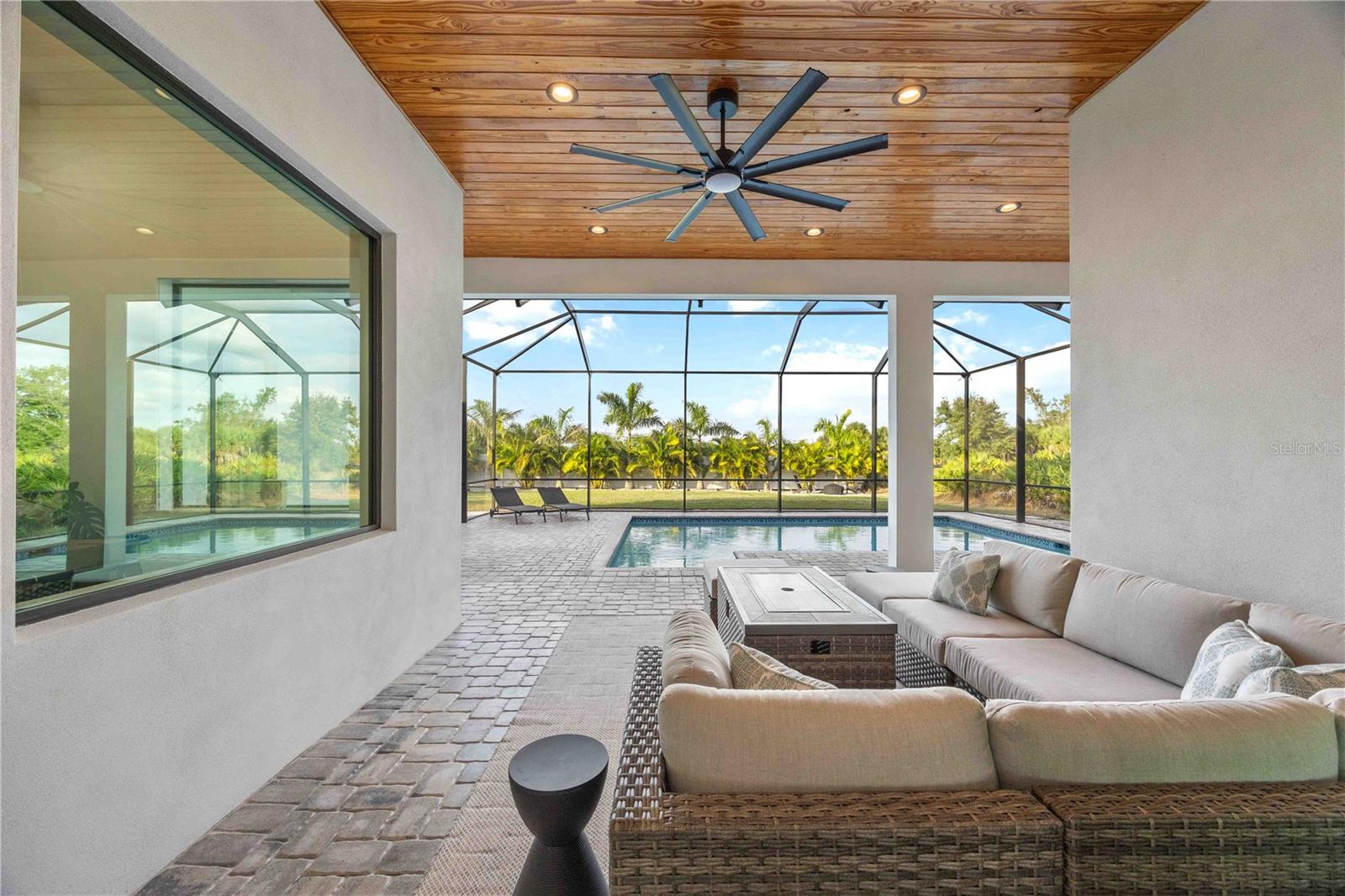 ROTONDA SANDS - Residential