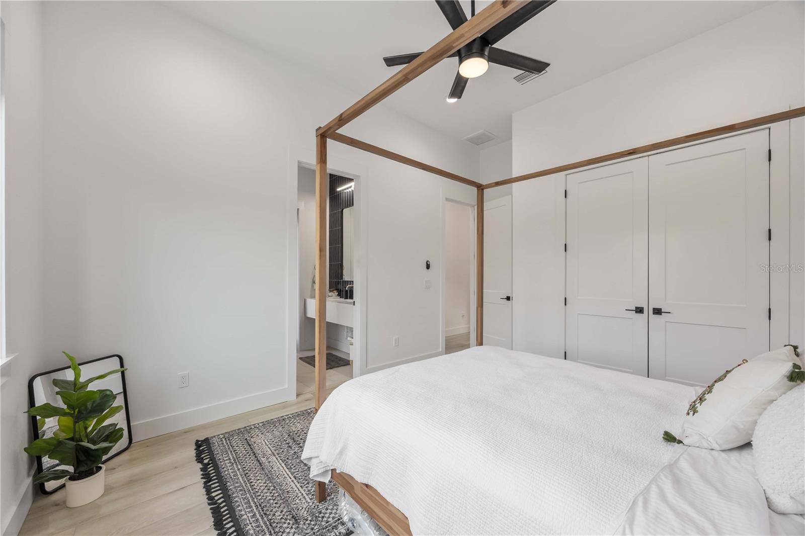 ROTONDA SANDS - Residential