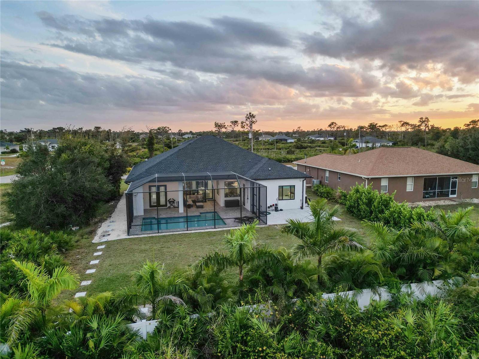 ROTONDA SANDS - Residential