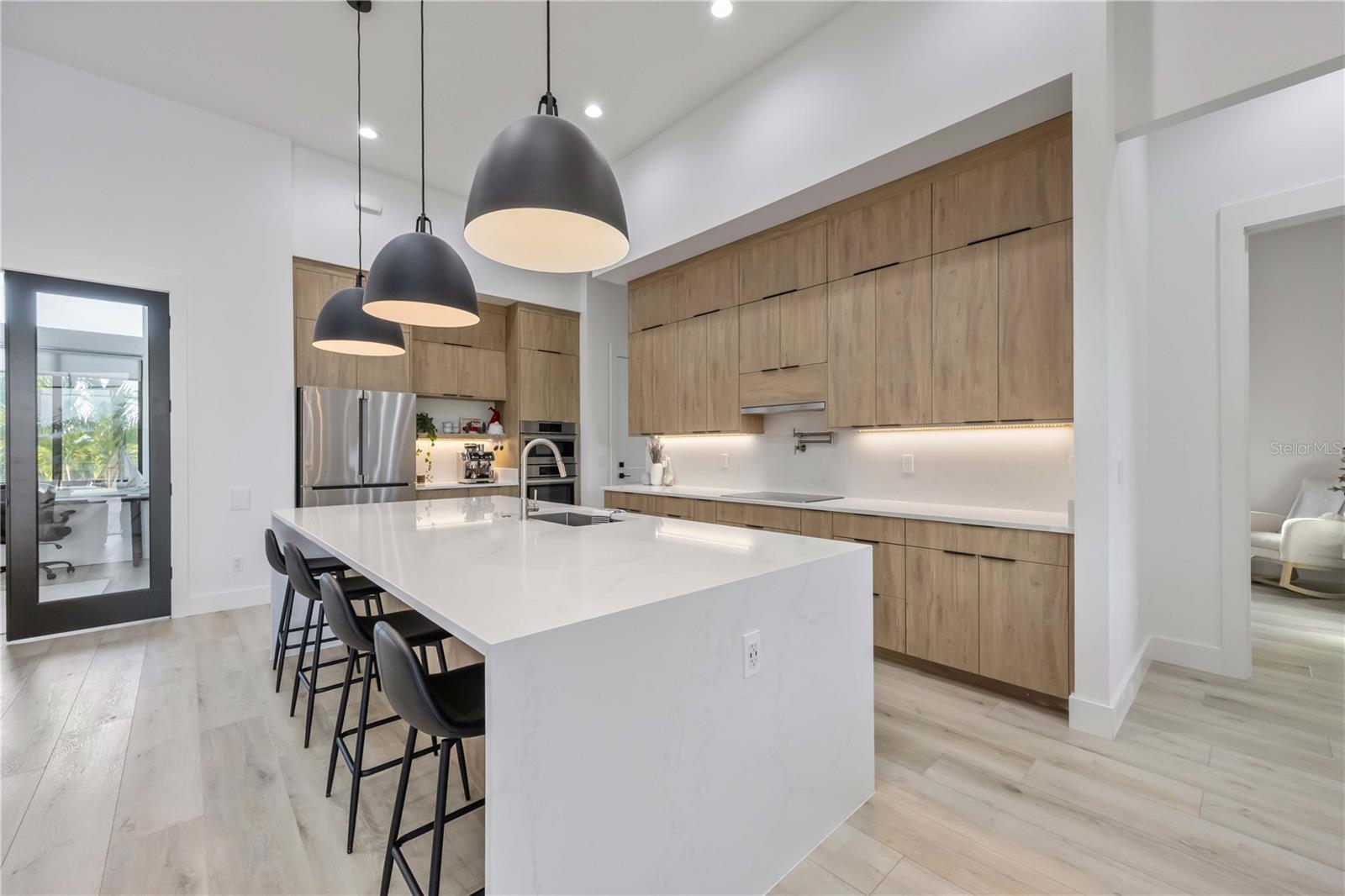 ROTONDA SANDS - Residential