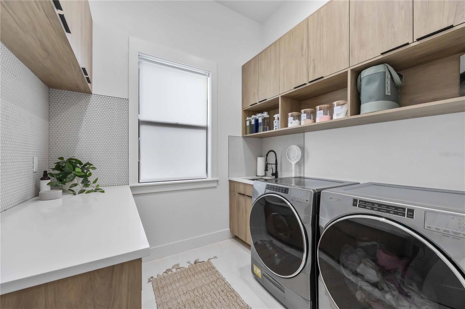 ROTONDA SANDS - Residential