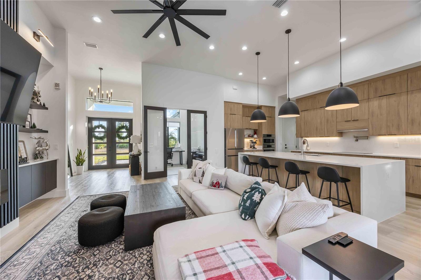 ROTONDA SANDS - Residential