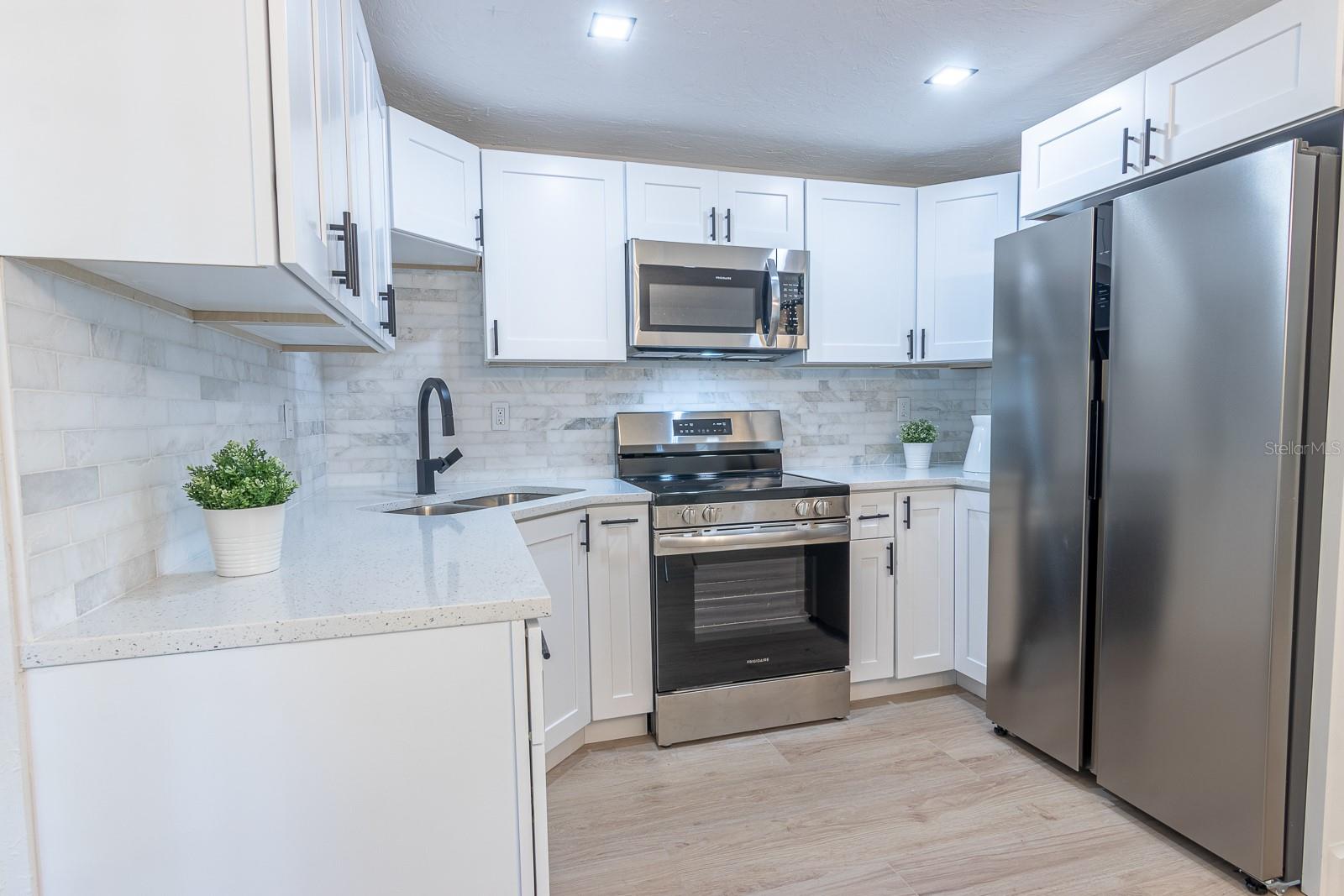 TUXEDO PARK - Residential