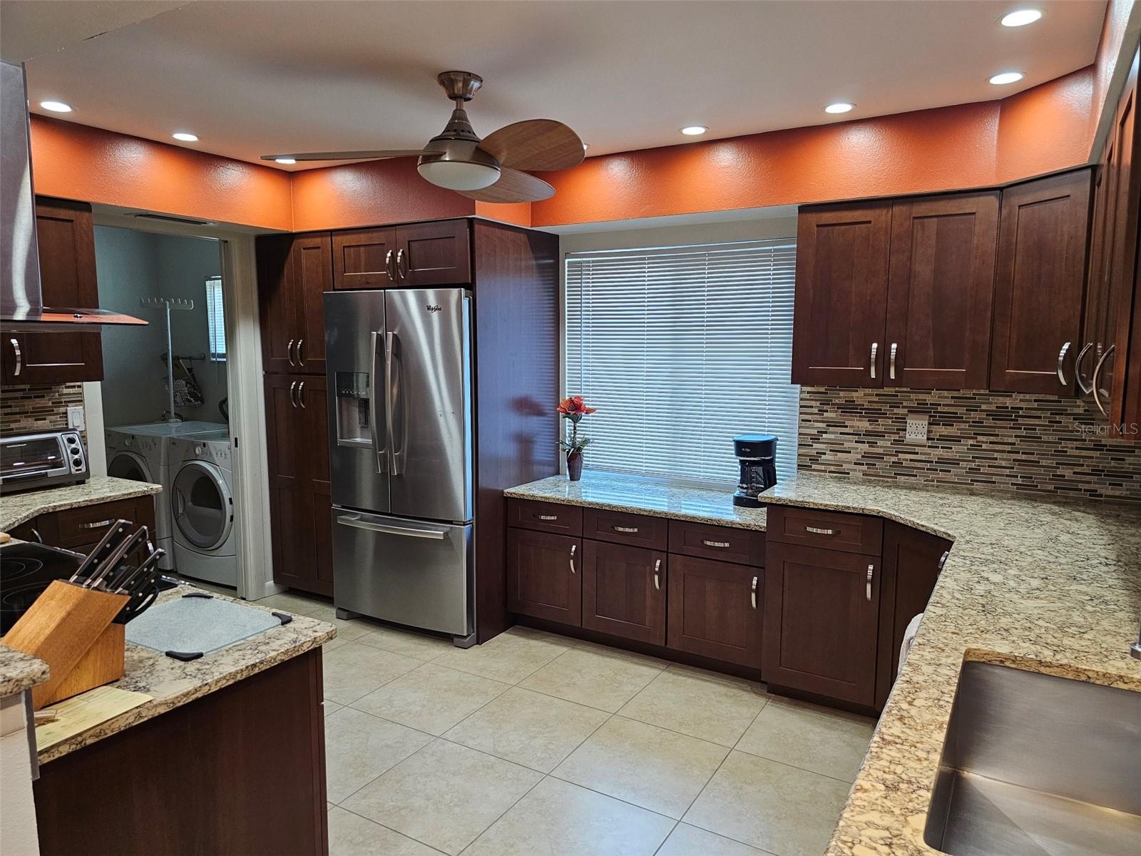 FIVE LAKES 1 & 1C - Residential Lease