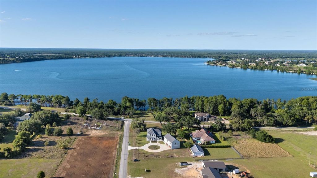 Photo of 3321 N Kingsway Road, Thonotosassa, FL 33592 (MLS # TB8496966)