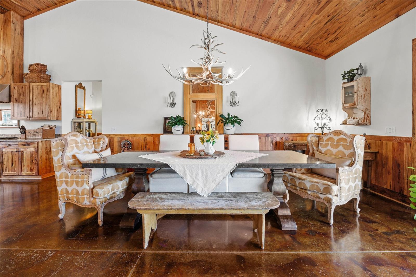 SADDLE RIDGE SUB - Residential