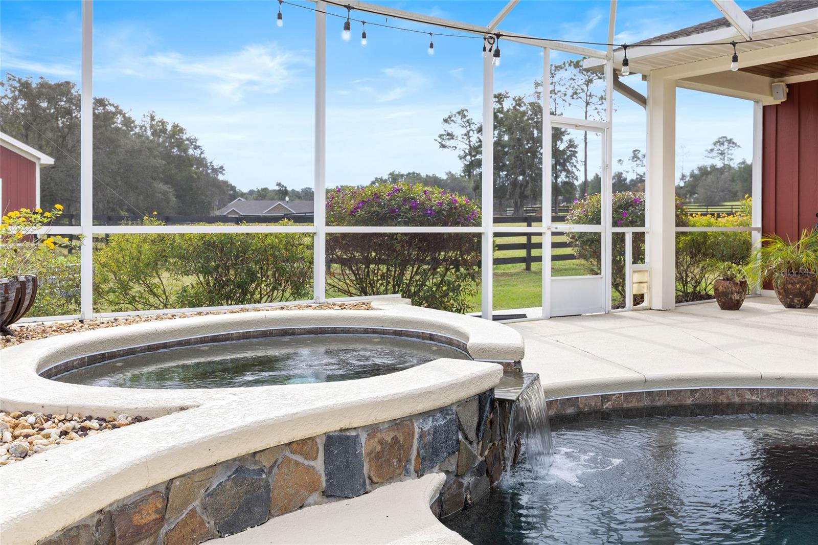 SADDLE RIDGE SUB - Residential