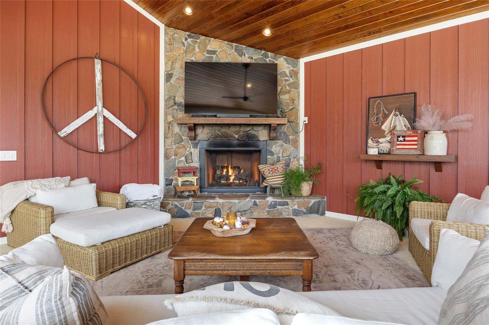 SADDLE RIDGE SUB - Residential