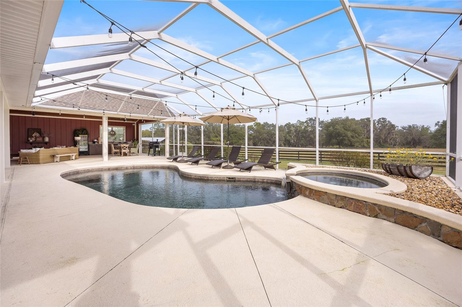 SADDLE RIDGE SUB - Residential