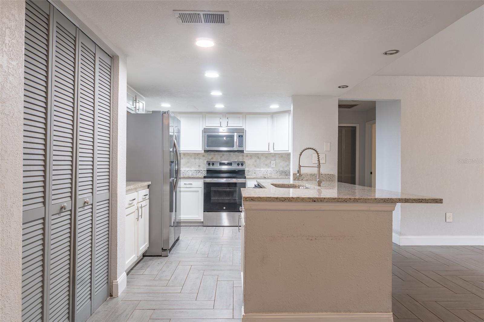 PRAIRIE VIEW ACRES - Residential
