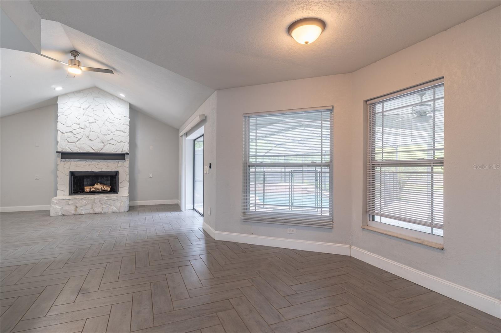 PRAIRIE VIEW ACRES - Residential