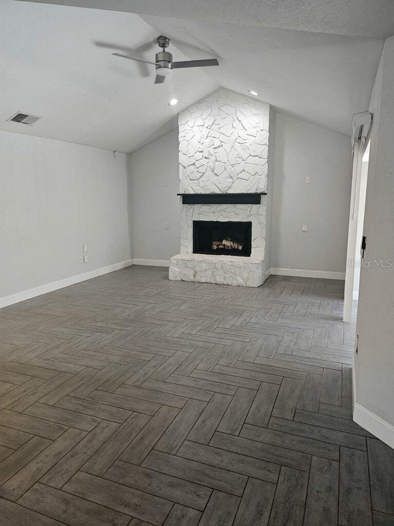 2402 PRAIRIE PLACE