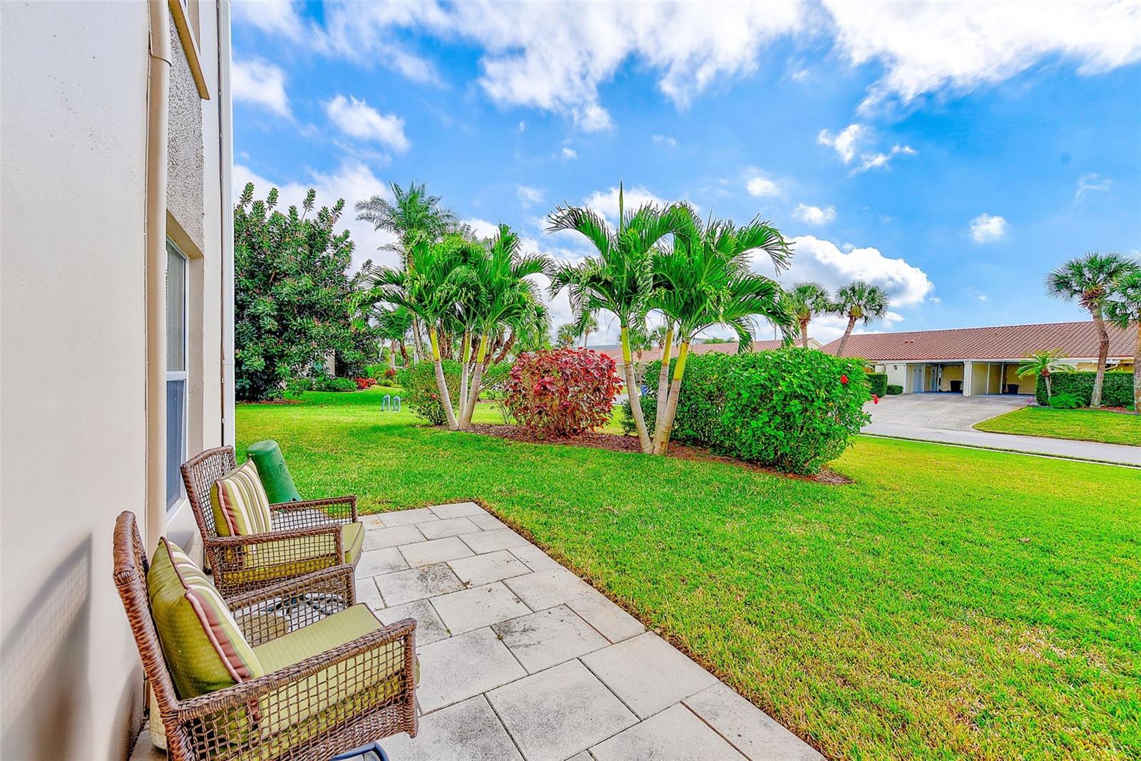 IMPERIAL POINT CONDO - Residential Lease