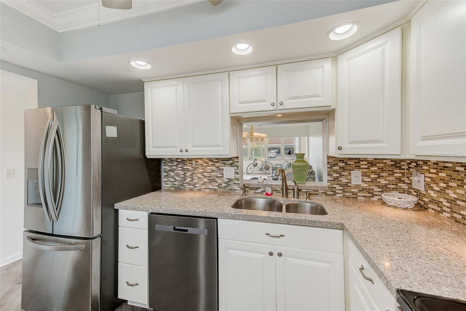 IMPERIAL POINT CONDO - Residential Lease