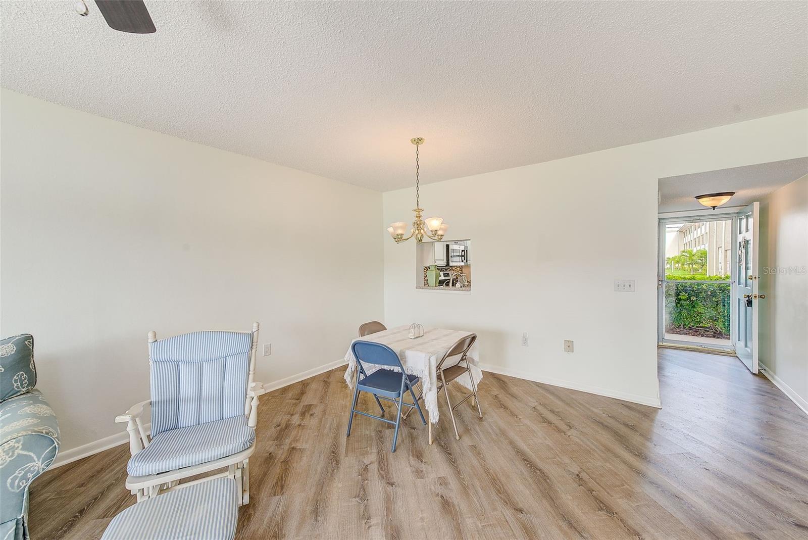 IMPERIAL POINT CONDO - Residential Lease