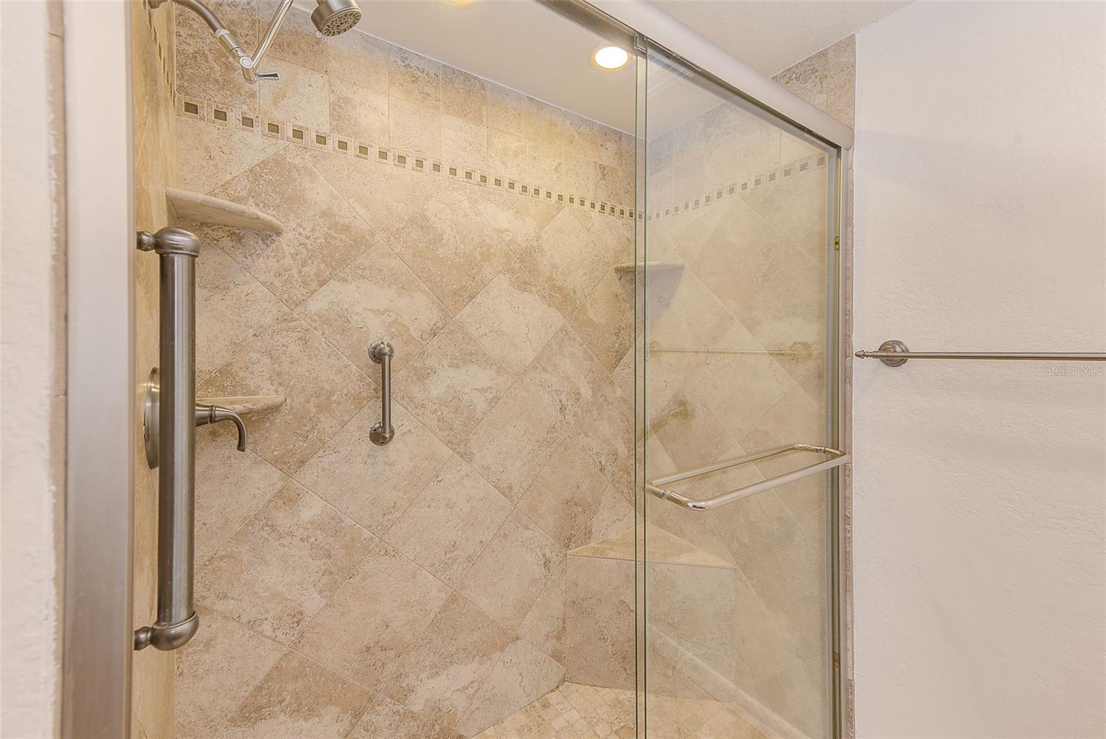 IMPERIAL POINT CONDO - Residential Lease