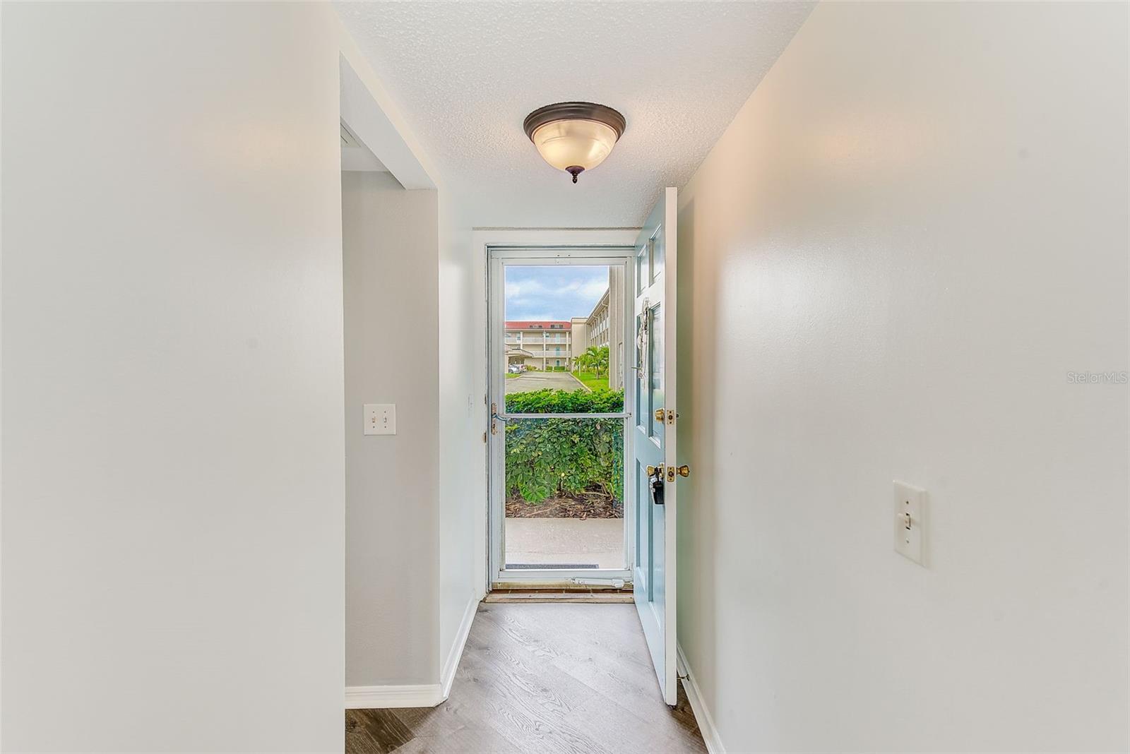 IMPERIAL POINT CONDO - Residential Lease