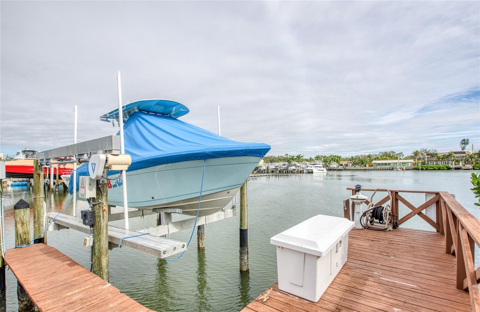 1304 PASADENA AVENUE S 3