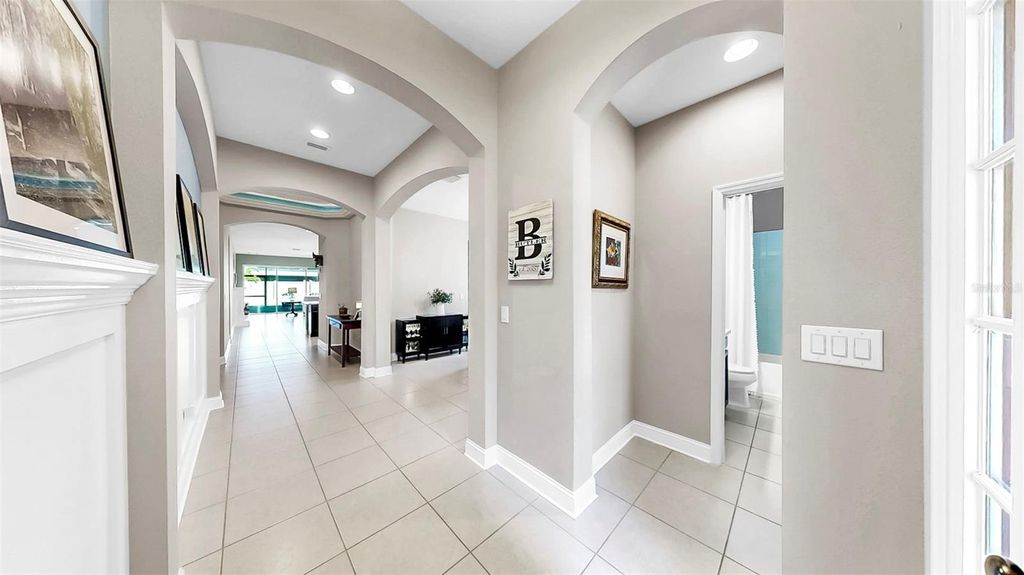 Photo of 17610 Buckingham Garden Drive, Lithia, FL 33547 (MLS # TB8389639)