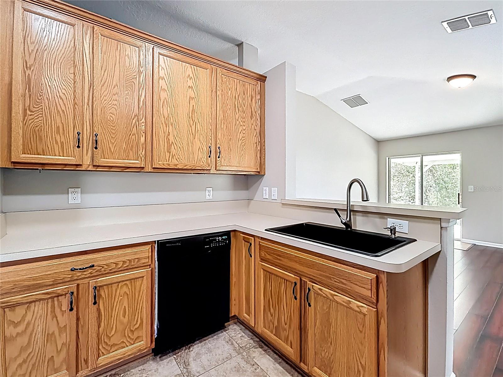 MARION OAKS - Residential