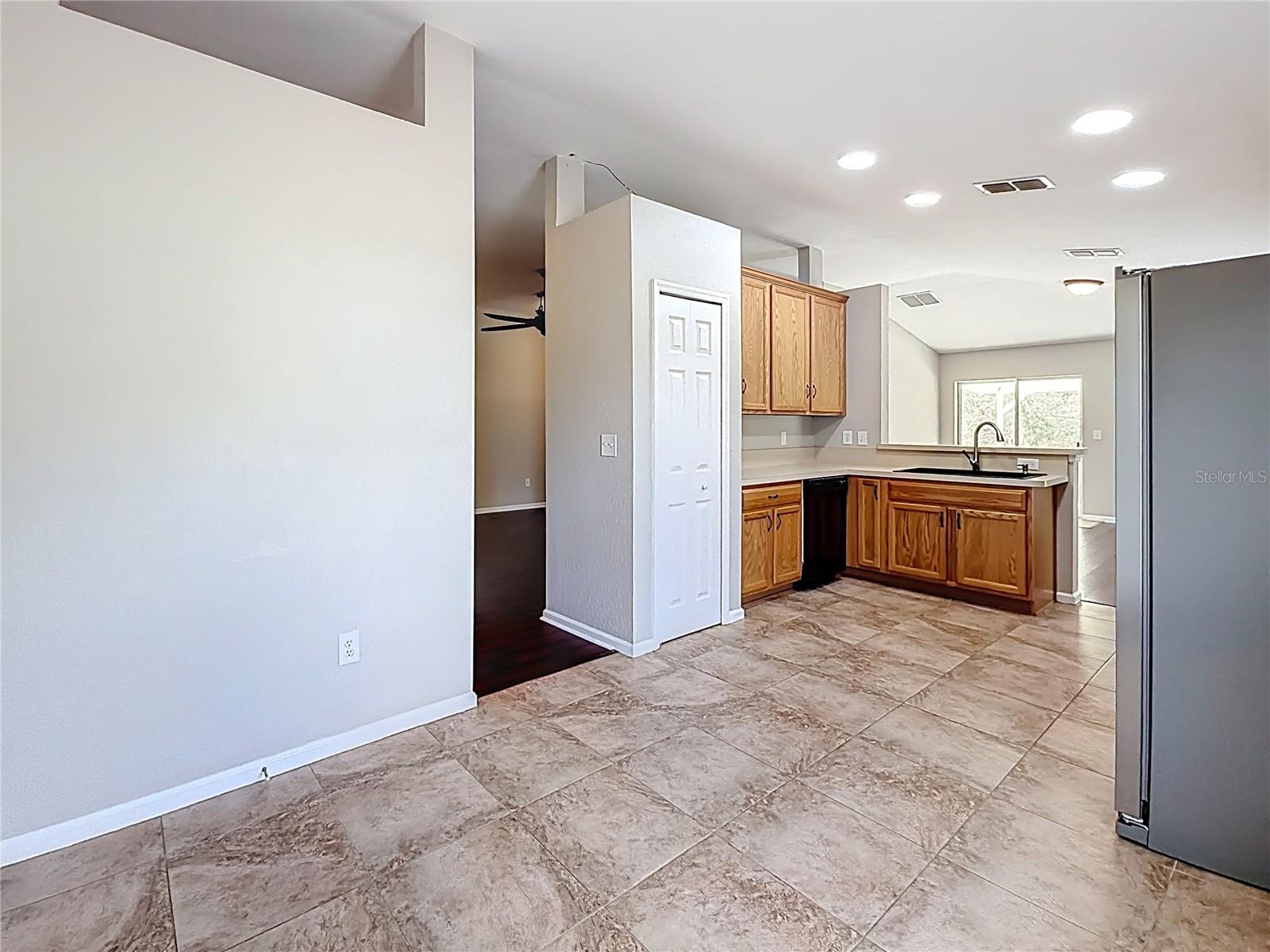 MARION OAKS - Residential