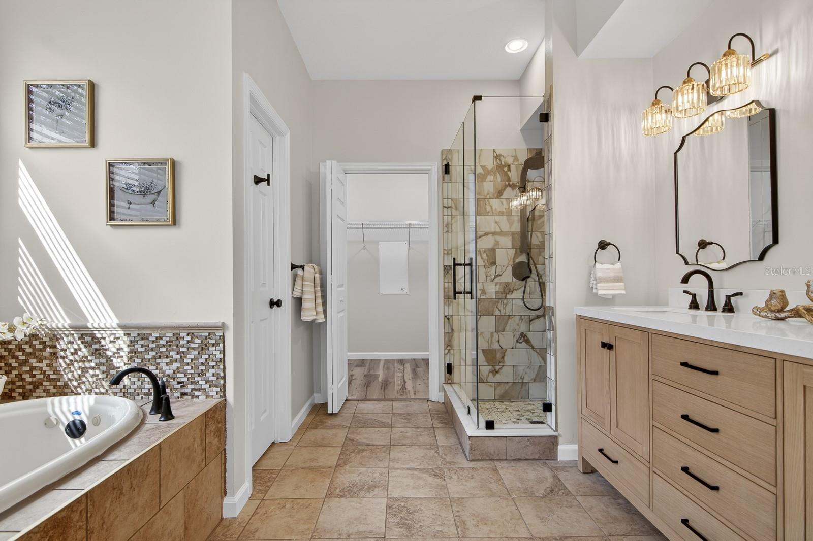 FISHHAWK RANCH PHASE - Residential