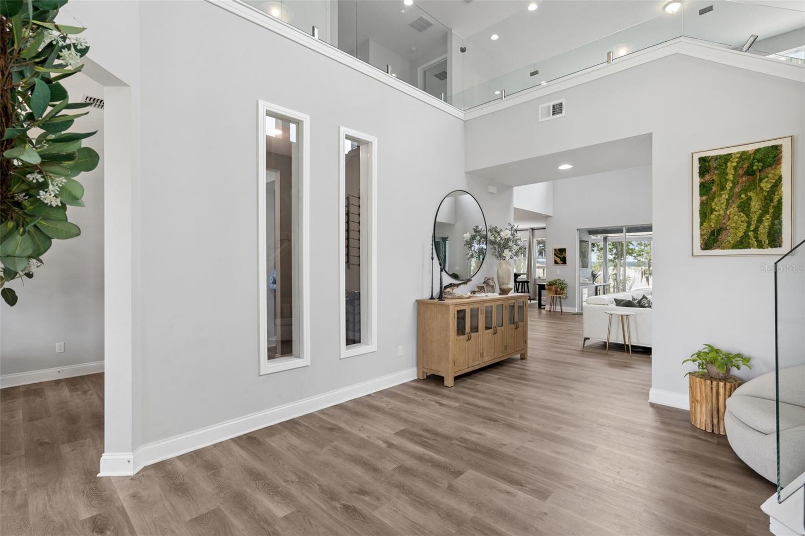 HULL ISLAND/OAKLAND - Residential