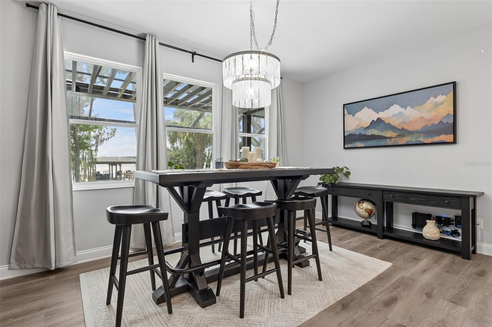 HULL ISLAND/OAKLAND - Residential