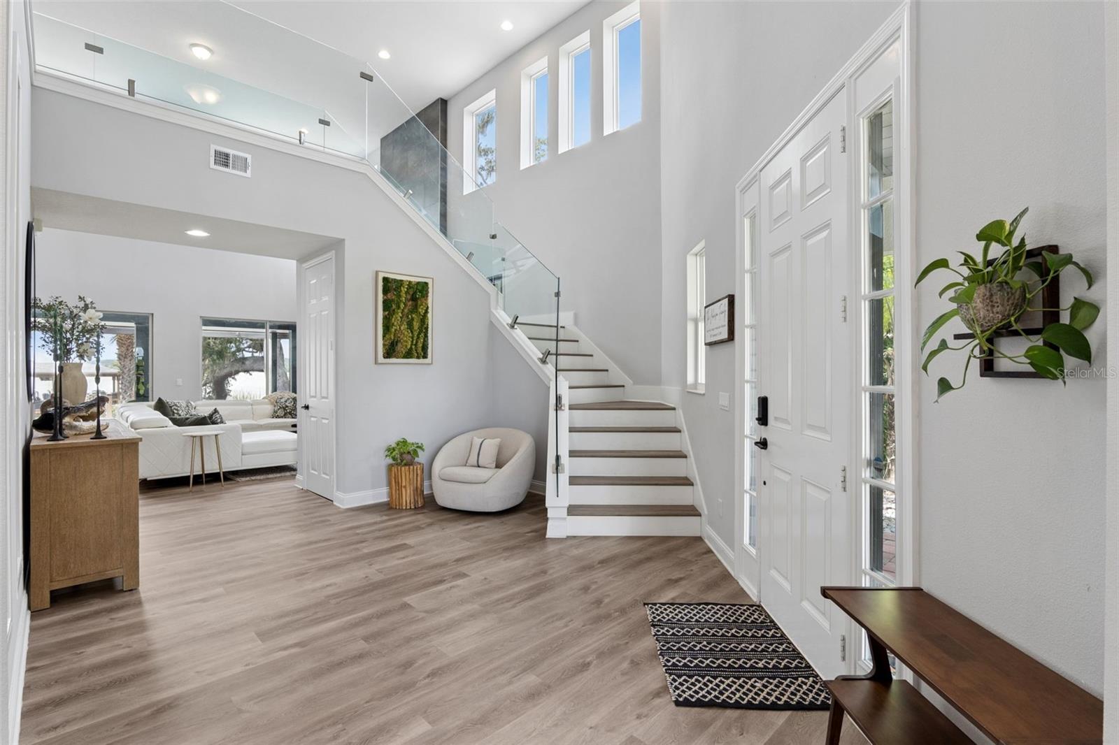 HULL ISLAND/OAKLAND - Residential