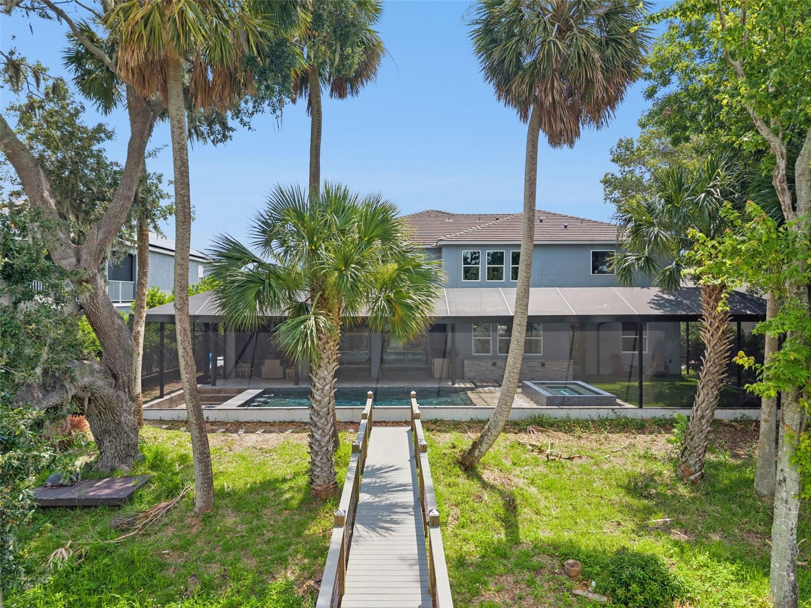 HULL ISLAND/OAKLAND - Residential