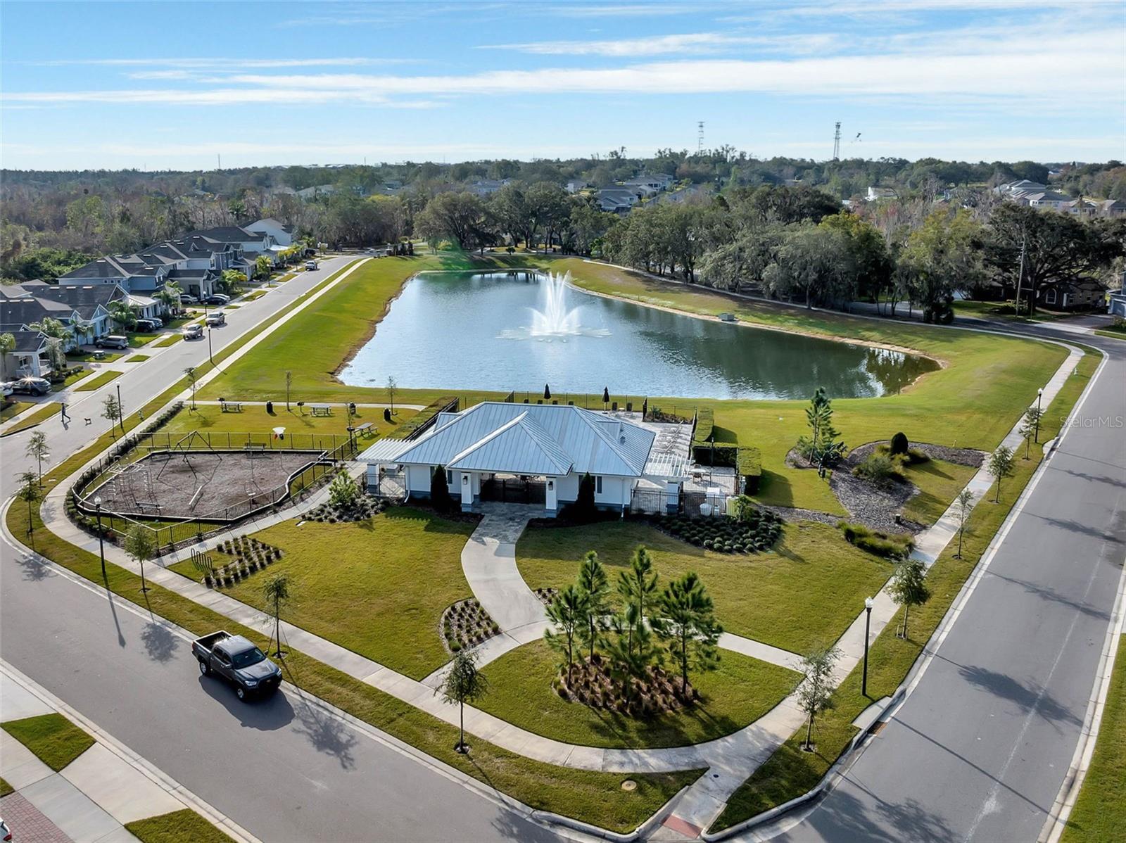 HULL ISLAND/OAKLAND - Residential