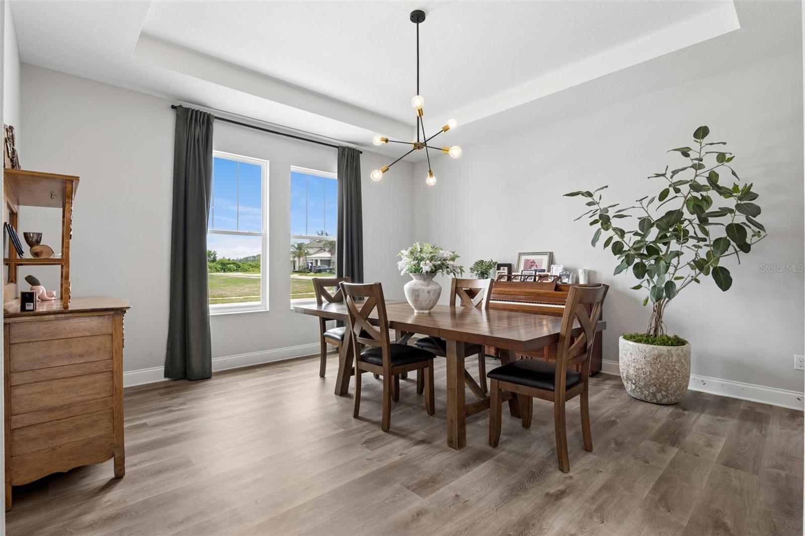 HULL ISLAND/OAKLAND - Residential